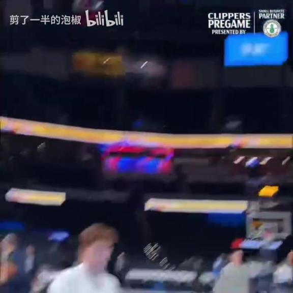 寶藏球員！你覺得小瓊斯能延續(xù)去年季后賽的亮眼表現(xiàn)嗎？